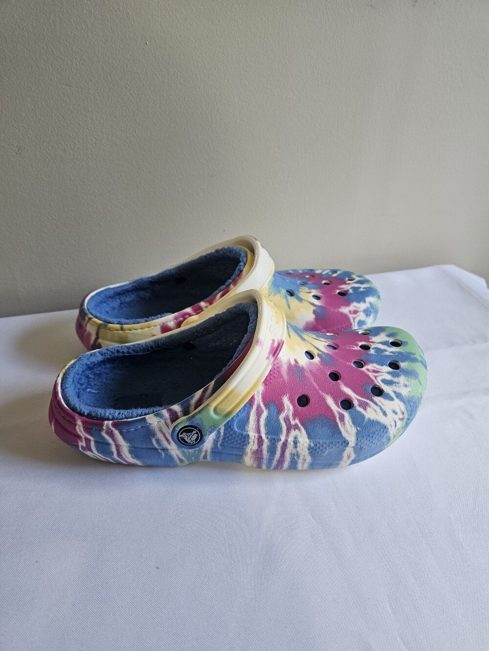 CROCS Tie-Dye Lined Classic Clog - Blue, Pink, Yellow, Green